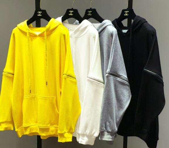 微商代理衣服怎么找货源靠谱？来看看服装厂家的建议