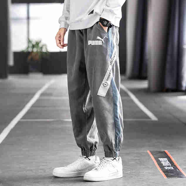 做服装直播货源从哪里来？网红服装工厂货源直批