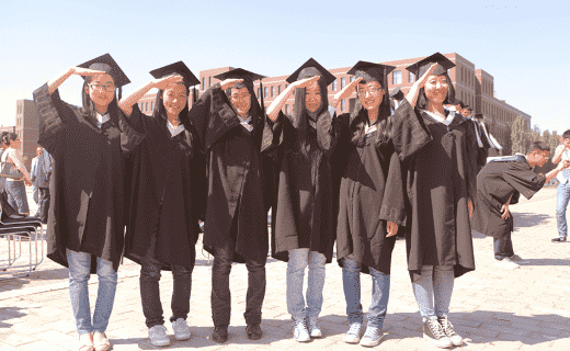 现在大学生创业适合做微商代理吗？